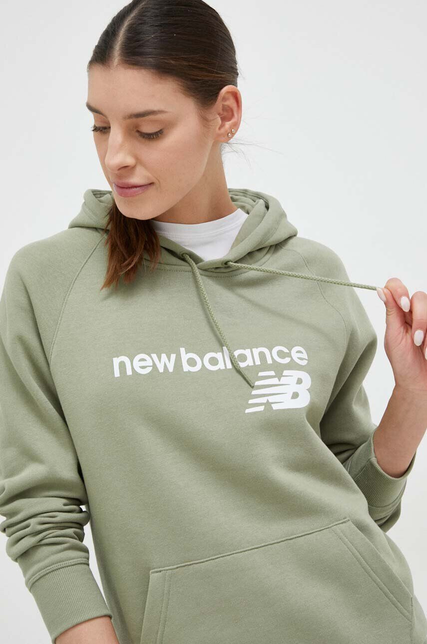 New Balance Mikina dámská zelená barva s kapucí s potiskem - Pepit.cz