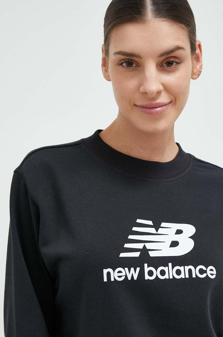 New Balance Mikina dámská černá barva s potiskem WT31532BK-2BK - Pepit.cz