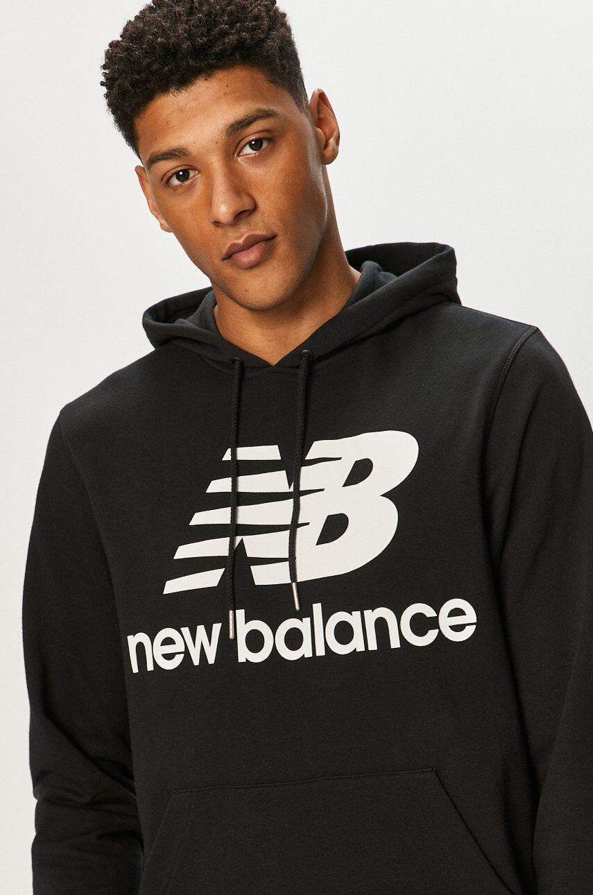 New Balance Mikina dámská černá barva s potiskem WT21559BK-BK - Pepit.cz