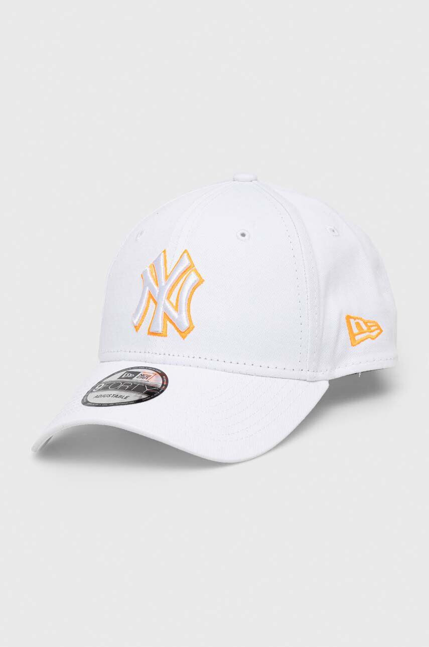 New Era Bavlněná baseballová čepice bílá barva s aplikací NEW YORK YANKEES - Pepit.cz