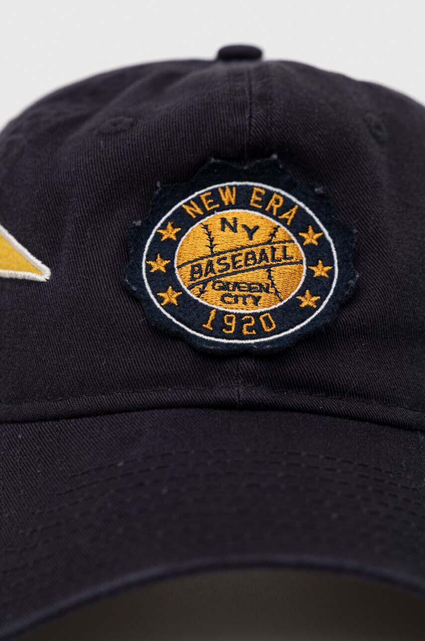 New Era Bavlněná baseballová čepice tmavomodrá barva s aplikací - Pepit.cz