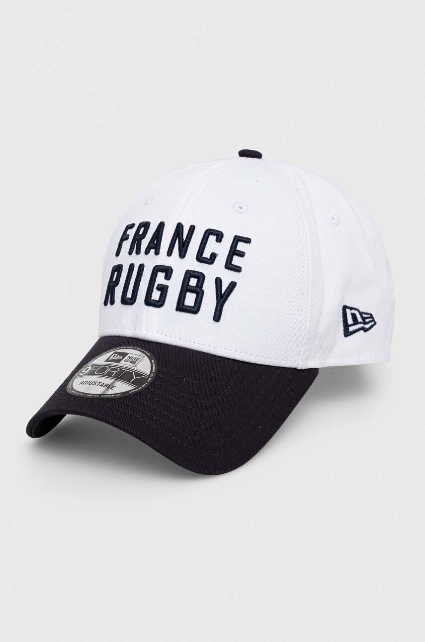 New Era Bavlněná baseballová čepice bílá barva s aplikací FRENCH FEDERATION OF RUGBY - Pepit.cz