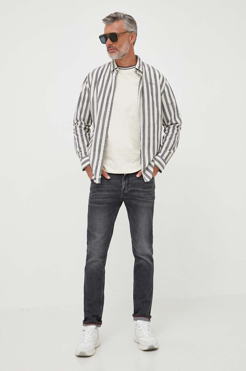 Pepe Jeans Košile Crivitz šedá barva regular s límečkem button-down - Pepit.cz