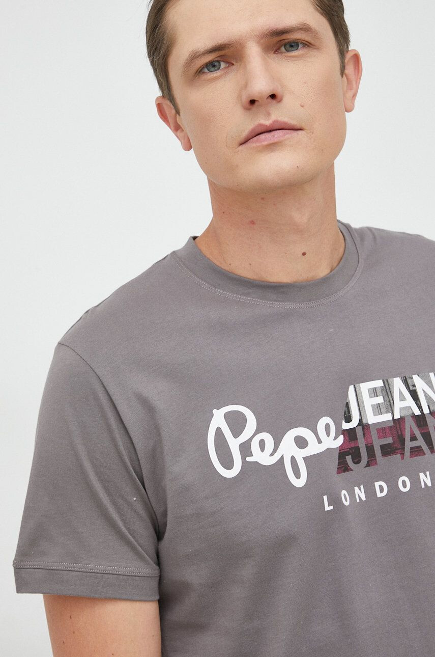 Pepe Jeans Bavlněné tričko Topher šedá barva s potiskem - Pepit.cz