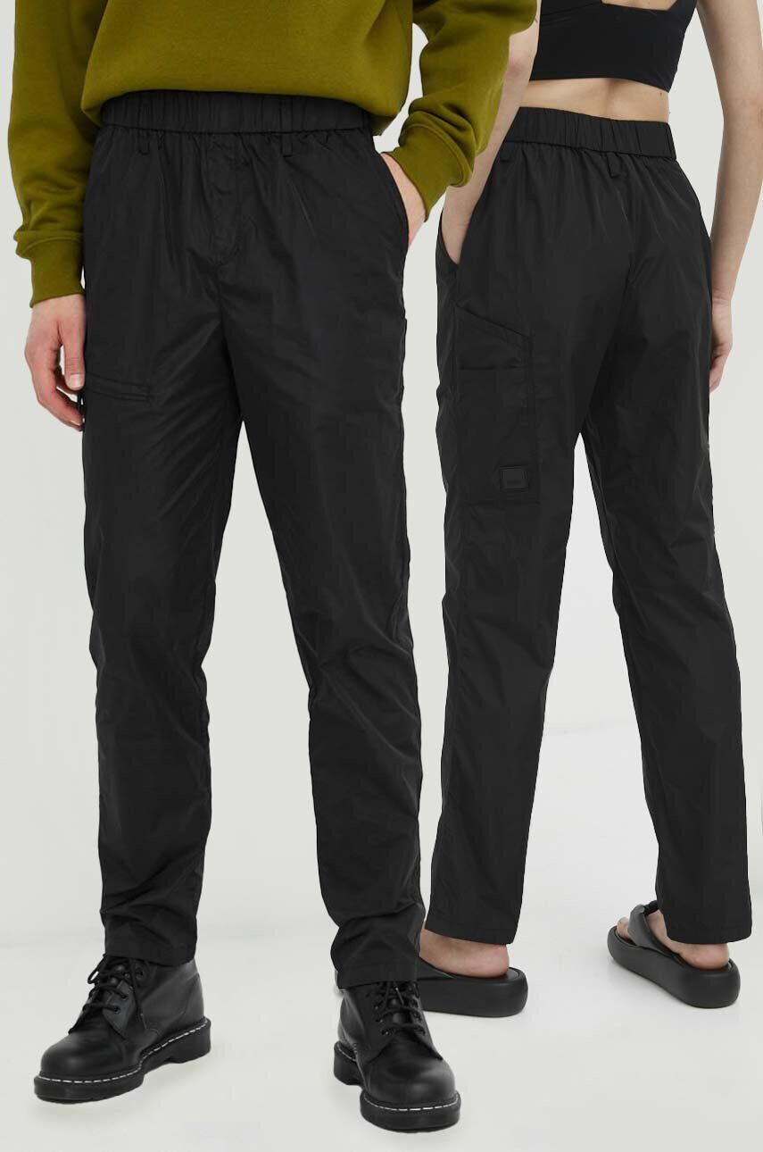 Rains Kalhoty 18940 Pants Regular černá barva jednoduché high waist - Pepit.cz