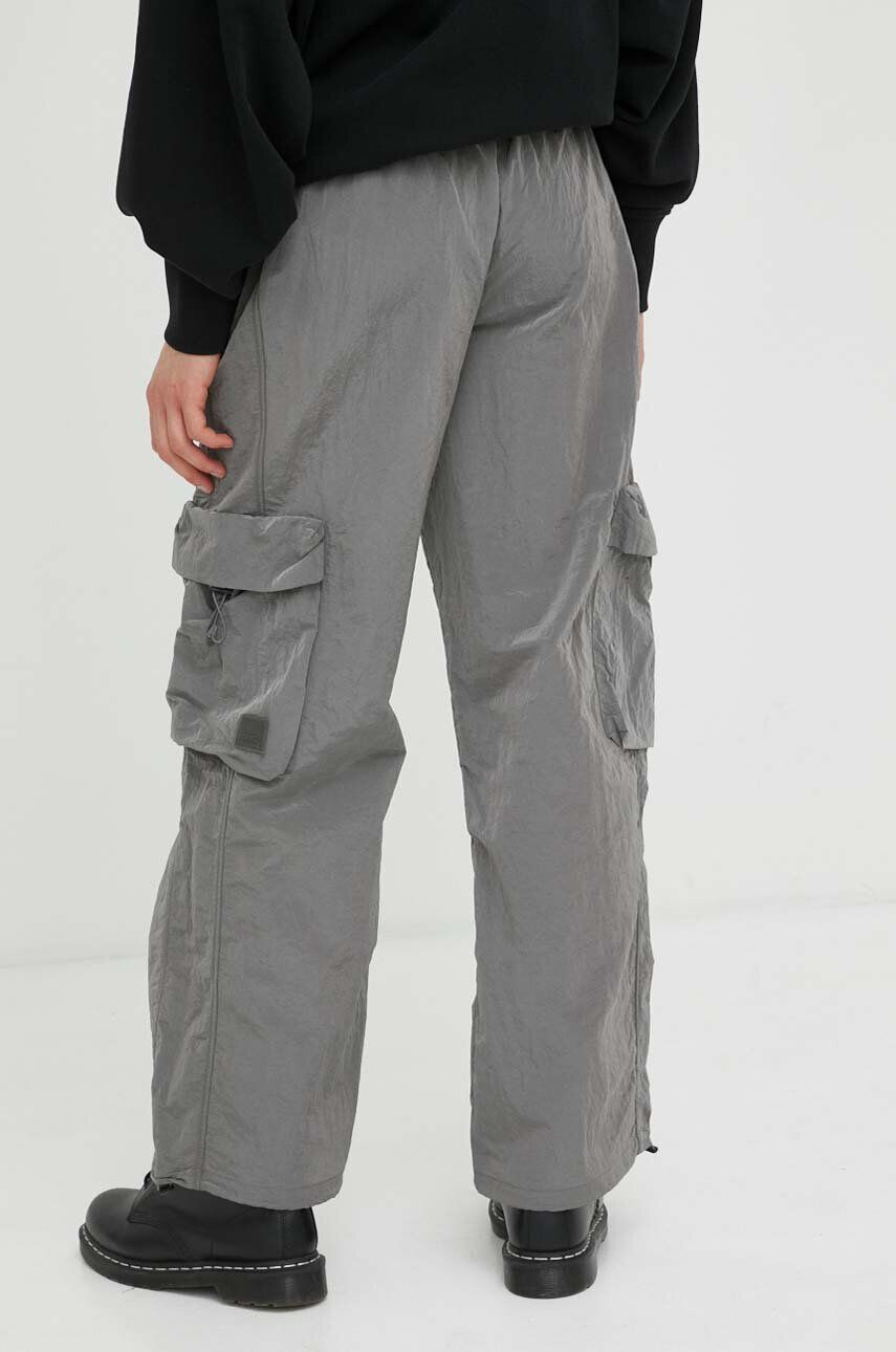 Rains Kalhoty 18980 Cargo Pants Wide stříbrná barva jednoduché medium waist - Pepit.cz