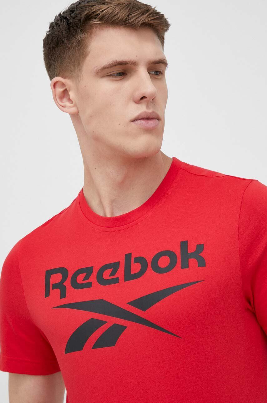 Reebok Bavlněné tričko červená barva s potiskem - Pepit.cz