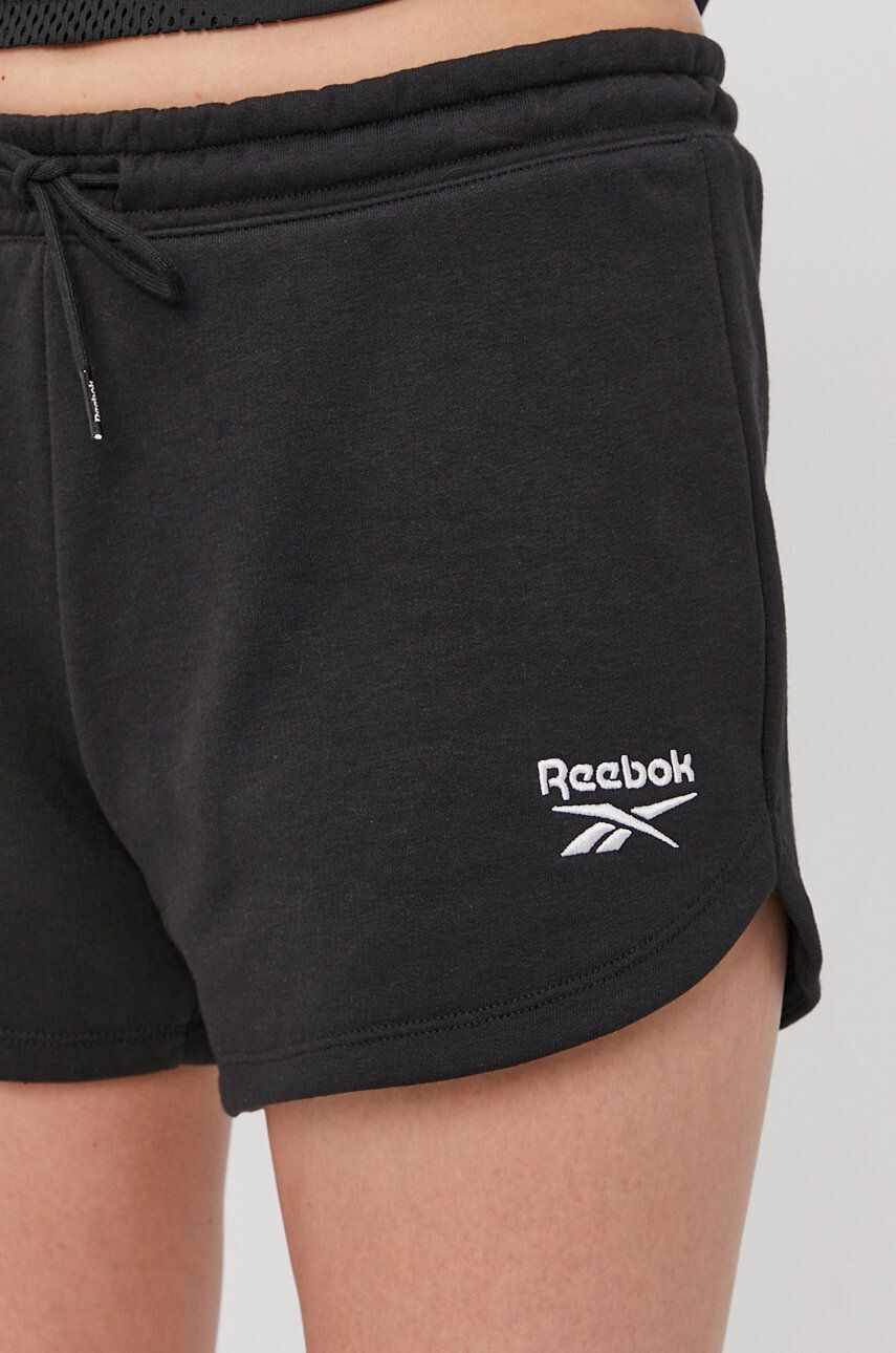 Reebok Kraťasy GL2554 dámské černá barva hladké medium waist GL2554-BLACK - Pepit.cz