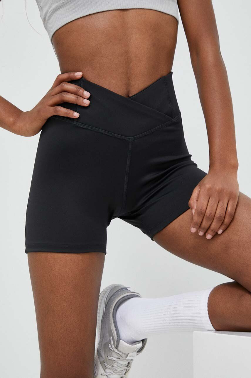 Reebok Tréninkové šortky Workout Ready černá barva hladké high waist - Pepit.cz