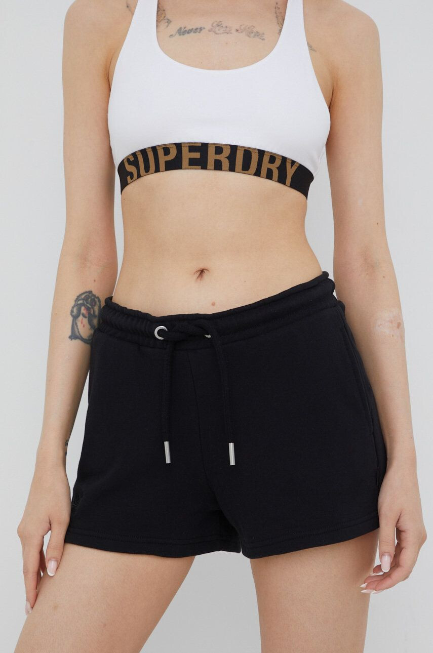 Superdry Kraťasy dámské černá barva hladké medium waist - Pepit.cz