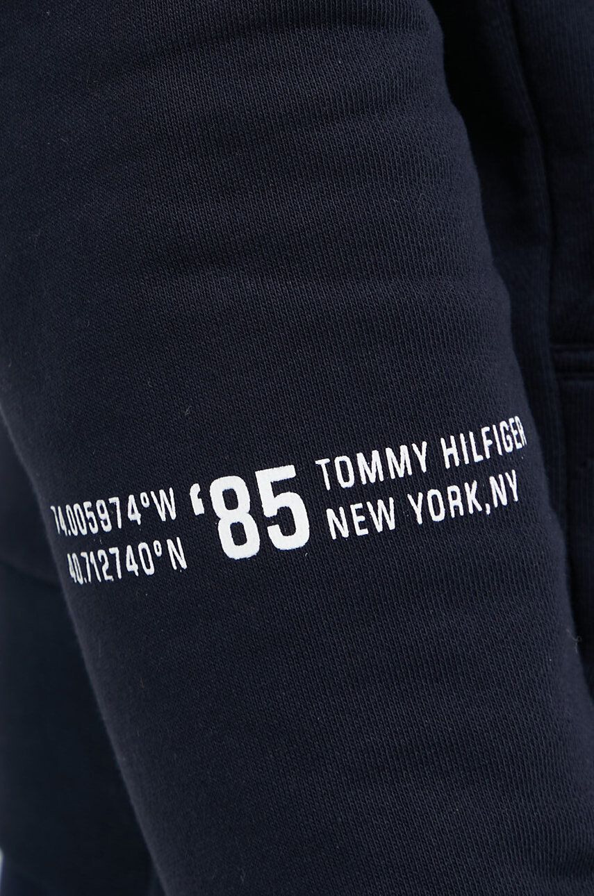 Tommy Hilfiger Bavlněná mikina pánská tmavomodrá barva s aplikací - Pepit.cz