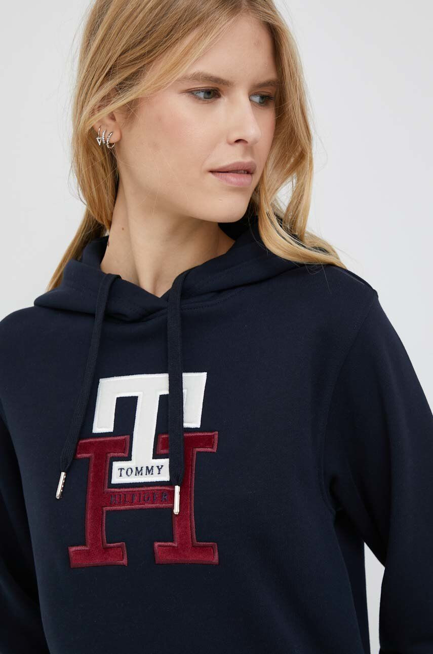 Tommy Hilfiger Bavlněná mikina dámská tmavomodrá barva s kapucí s aplikací - Pepit.cz