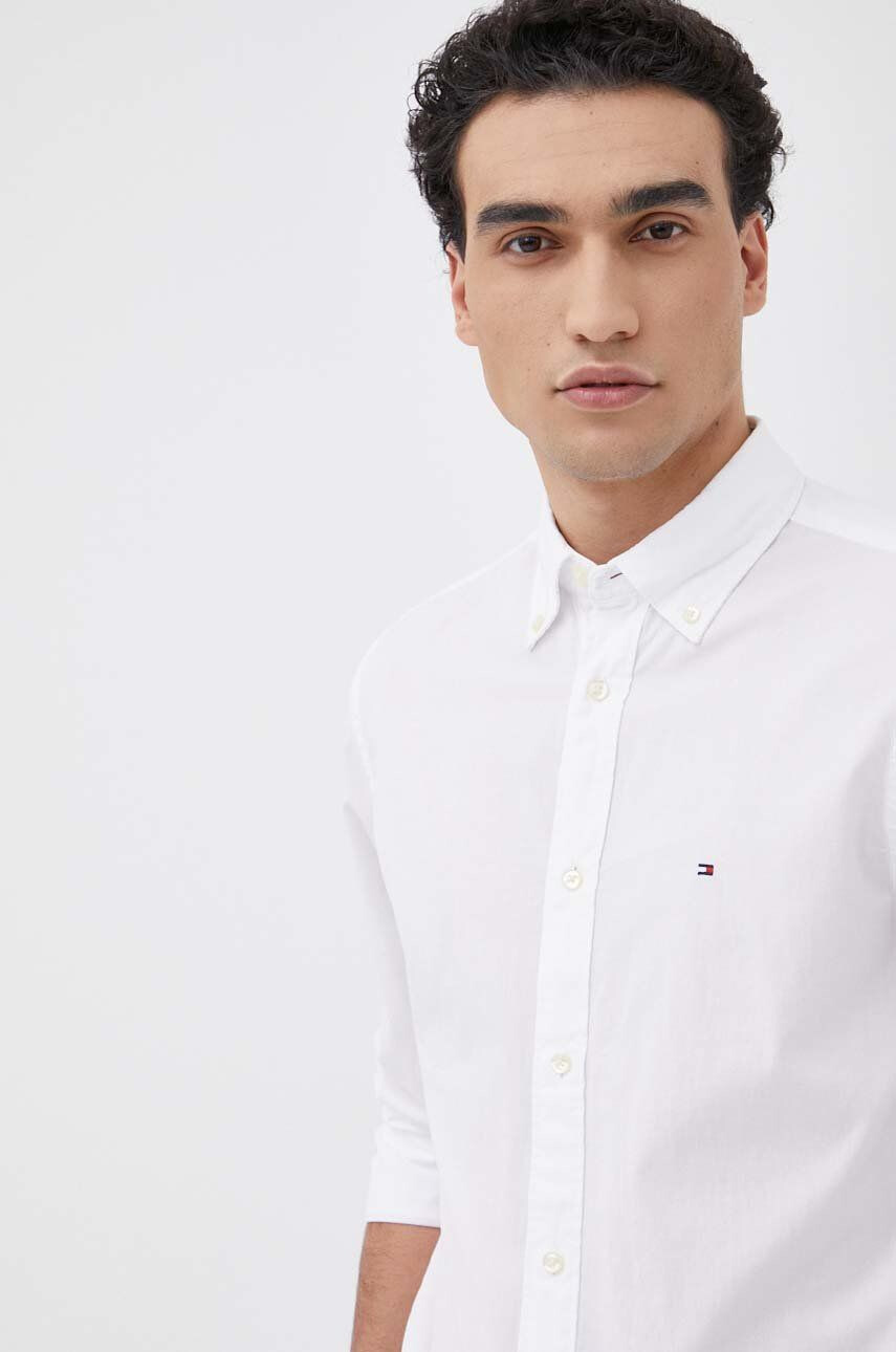 Tommy Hilfiger Bavlněné tričko pánská bílá barva regular s límečkem button-down - Pepit.cz