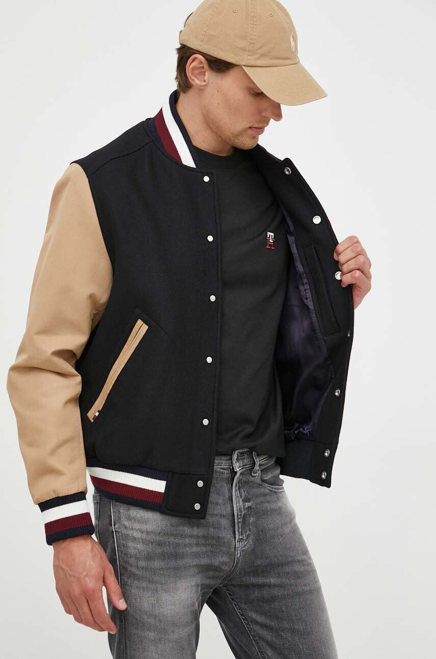 Tommy Hilfiger Bomber bunda x Shawn Mendes černá barva přechodná - Pepit.cz