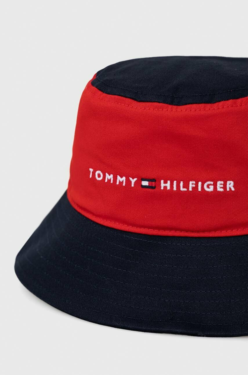 Tommy Hilfiger Dětská bavlněná čepice červená barva - Pepit.cz