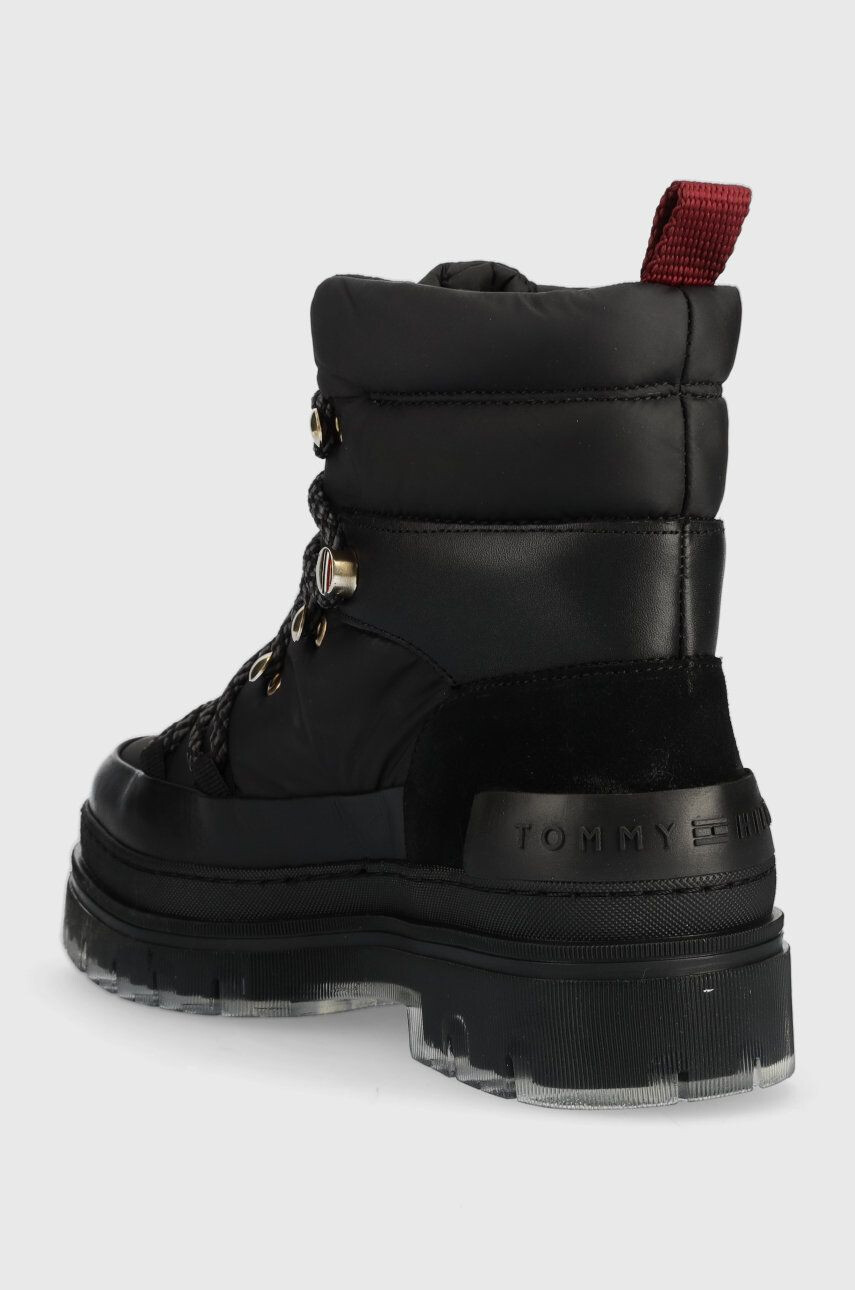 Tommy Hilfiger Farmářky Laced Outdoor Boot dámské černá barva na platformě lehce zateplené - Pepit.cz