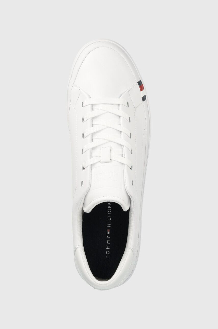 Tommy Hilfiger Kožené sneakers boty ELEVATED VULC LEATHER LOW bílá barva FM0FM04418 - Pepit.cz