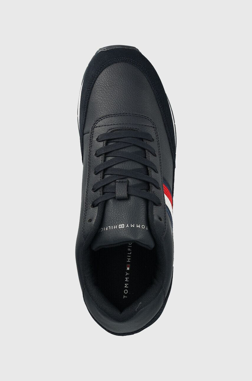 Tommy Hilfiger Kožené sneakers boty FM0FM04397 CORE EVA RUNNER CORPORATE LEA tmavomodrá barva - Pepit.cz