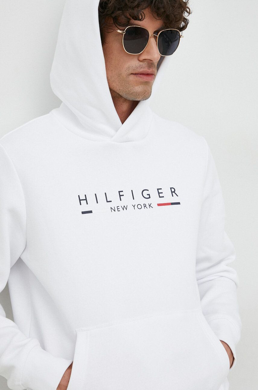 Tommy Hilfiger Mikina pánská bílá barva s kapucí s potiskem - Pepit.cz