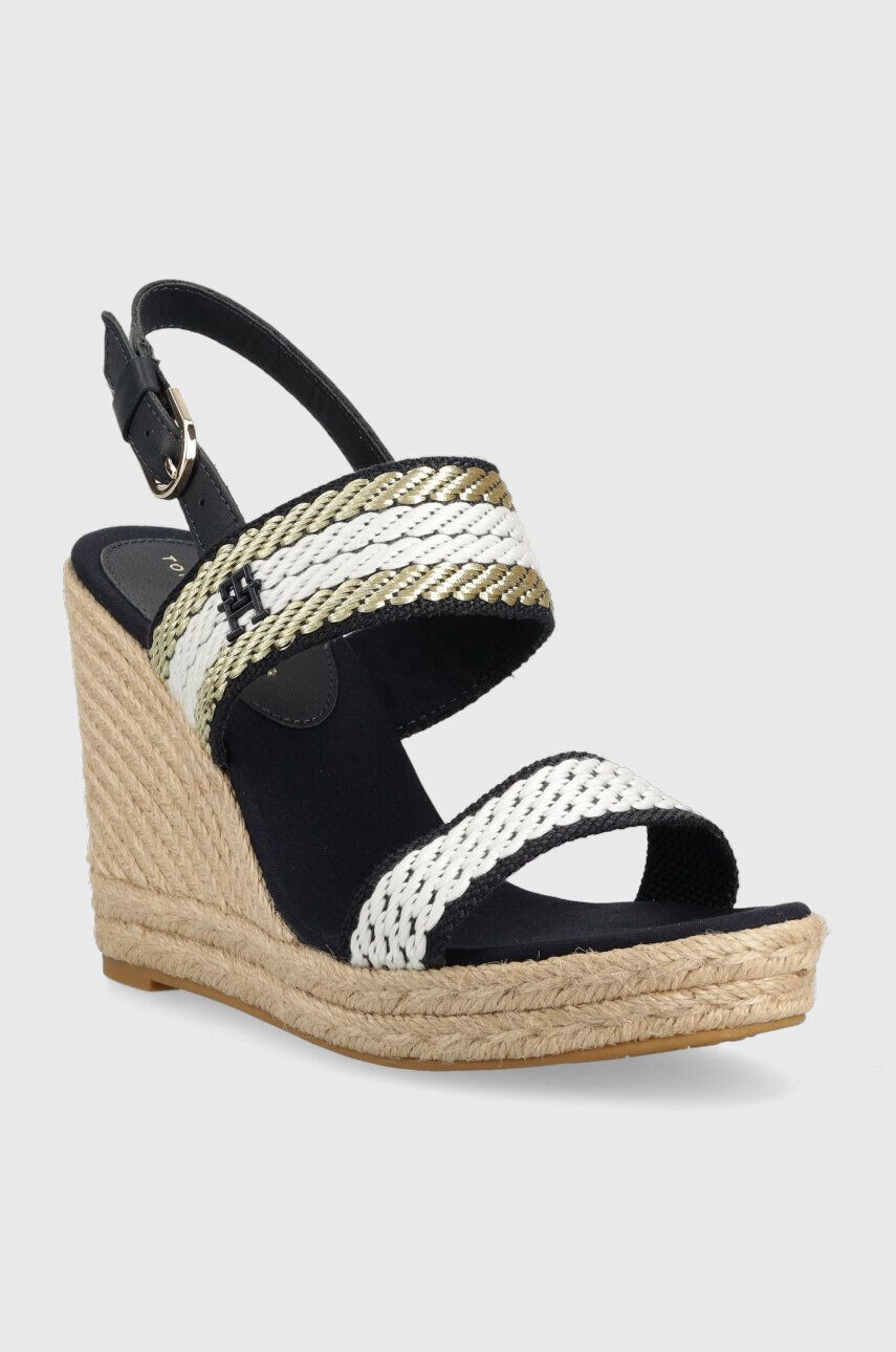 Tommy Hilfiger Sandály GOLDEN WEBBING WEDGE dámské tmavomodrá barva na klínku FW0FW07089 - Pepit.cz