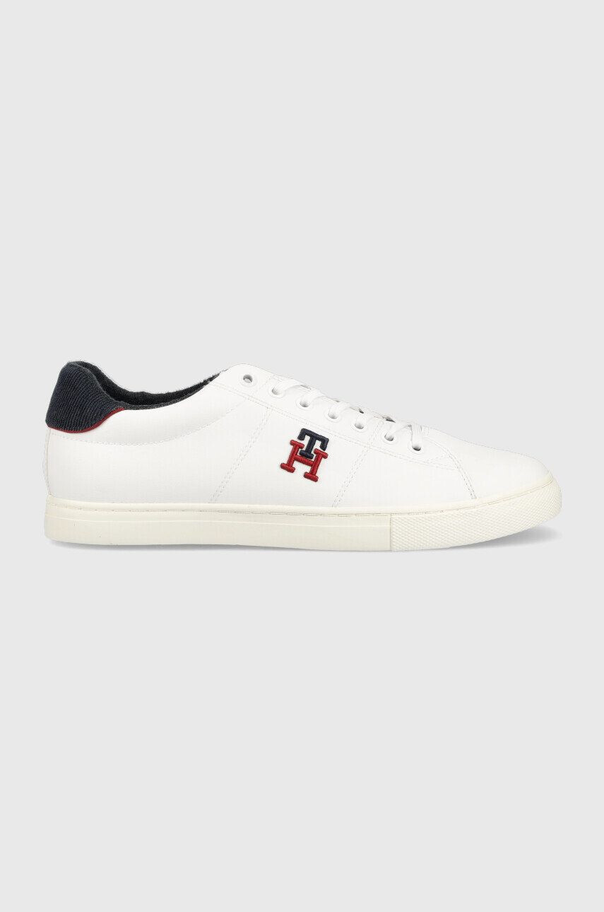 Tommy Hilfiger Sneakers boty Fm0fm04350 Core Vulc Varsity Monogram bílá barva - Pepit.cz