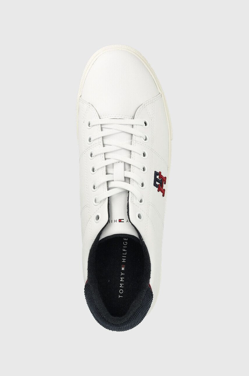 Tommy Hilfiger Sneakers boty Fm0fm04350 Core Vulc Varsity Monogram bílá barva - Pepit.cz