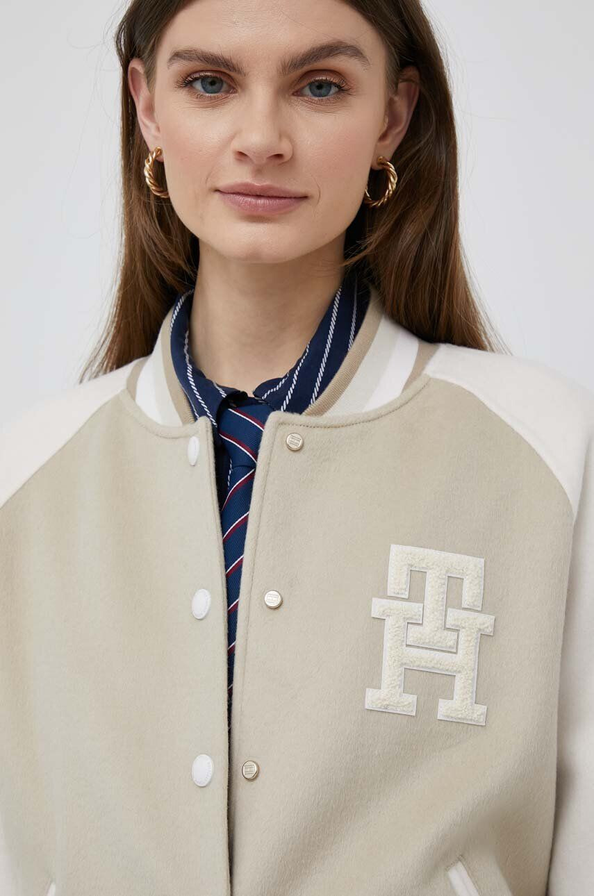 Tommy Hilfiger Vlněná bomber bunda béžová barva přechodná - Pepit.cz