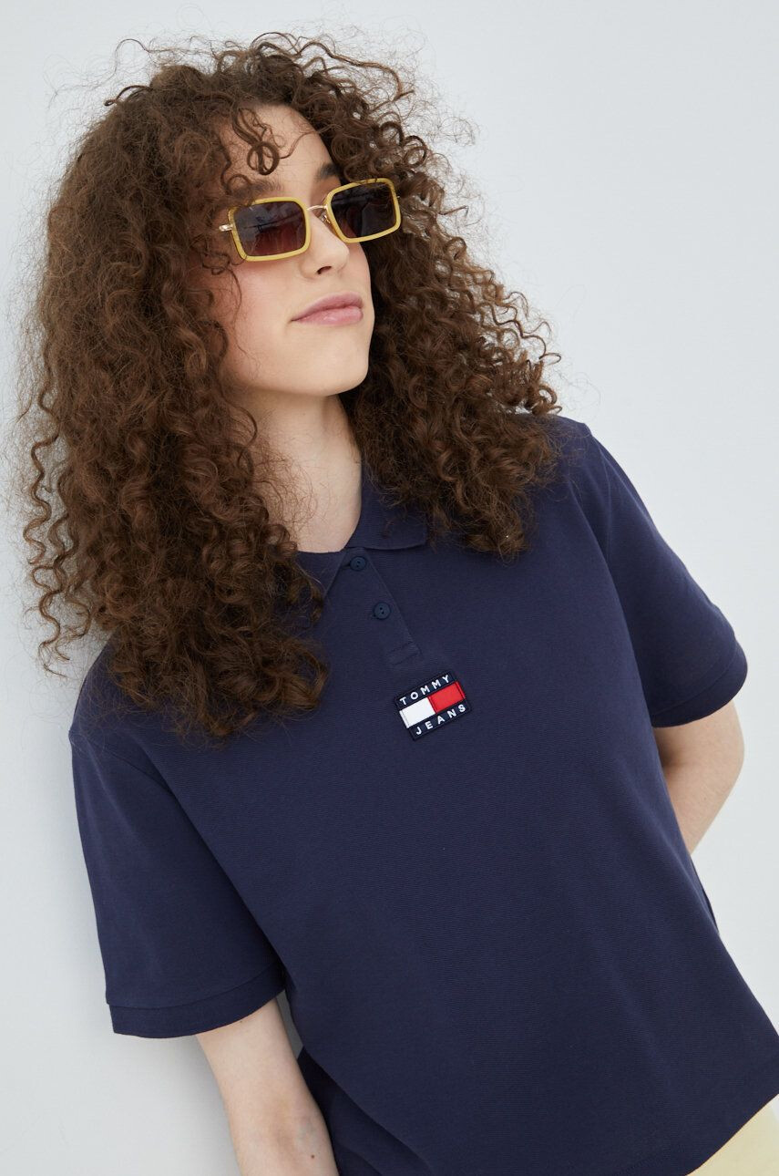 Tommy Jeans Bavlněné tričko tmavomodrá barva s límečkem - Pepit.cz