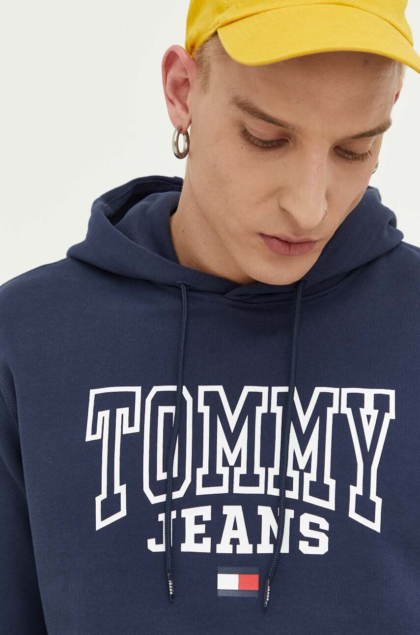 Tommy Jeans Bavlněná mikina pánská tmavomodrá barva s kapucí s potiskem - Pepit.cz