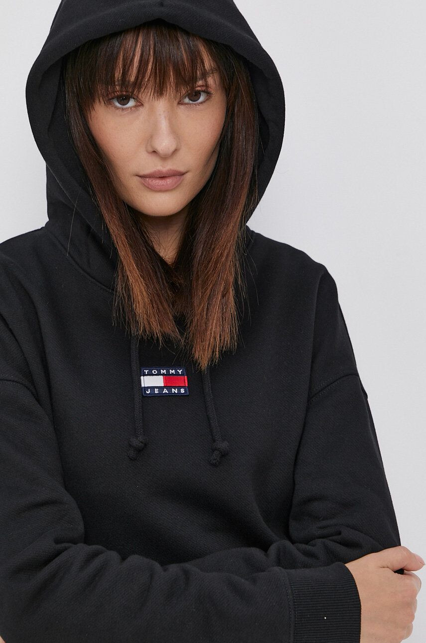 Tommy Jeans Bavlněná mikina dámská černá barva s aplikací - Pepit.cz