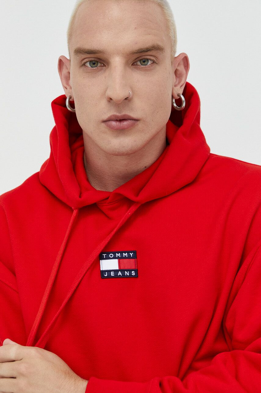 Tommy Jeans Bavlněná mikina pánská červená barva s aplikací - Pepit.cz