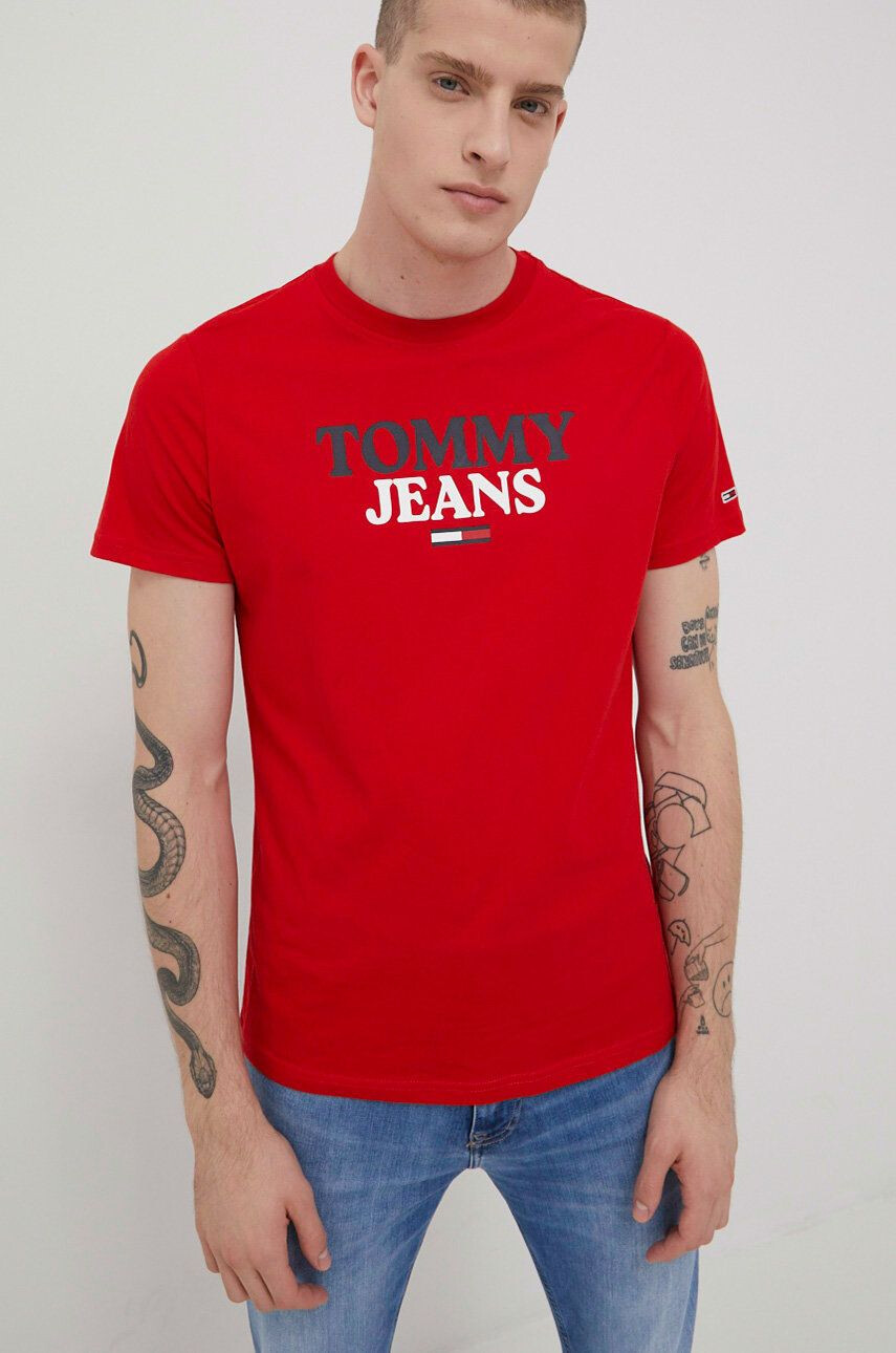 Tommy Jeans Bavlněné tričko červená barva s potiskem - Pepit.cz