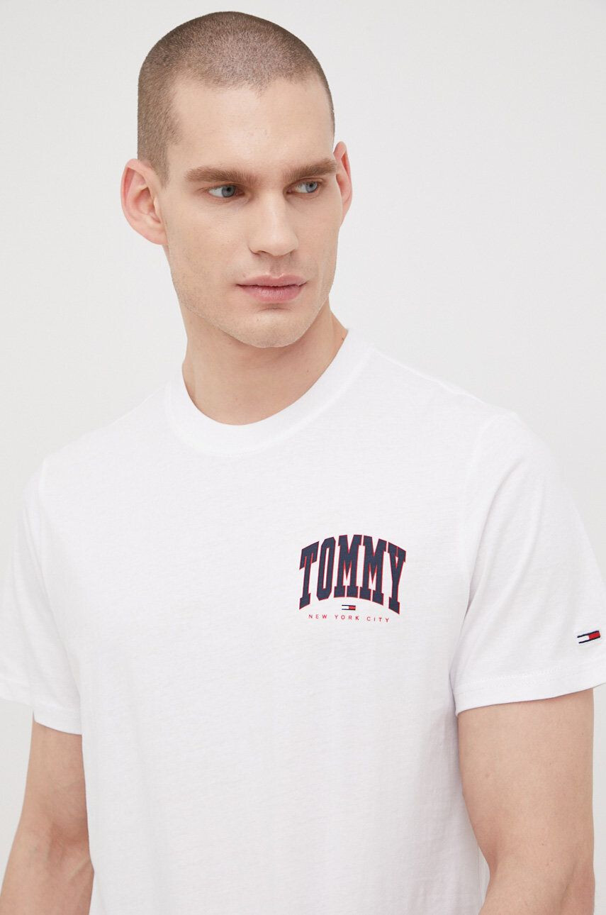 Tommy Jeans Bavlněné tričko bílá barva s potiskem - Pepit.cz