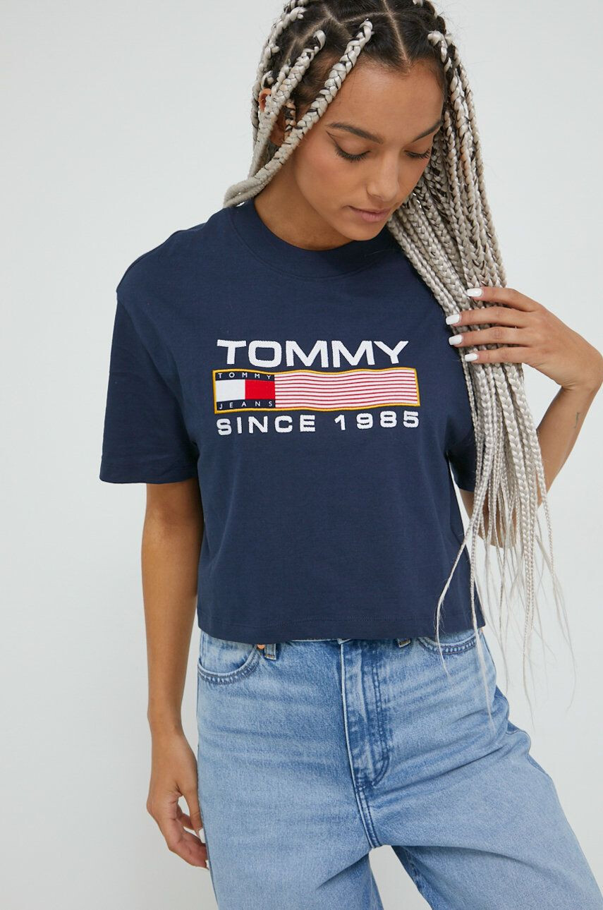 Tommy Jeans Bavlněné tričko tmavomodrá barva s aplikací - Pepit.cz