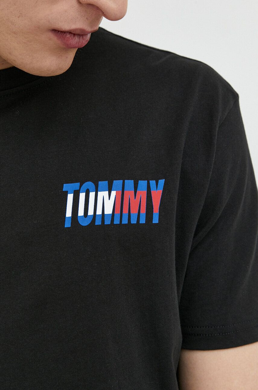 Tommy Jeans Bavlněné tričko černá barva s potiskem - Pepit.cz