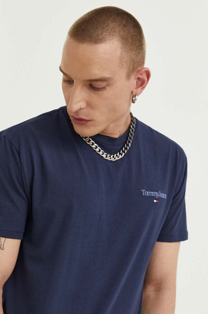 Tommy Jeans Bavlněné tričko tmavomodrá barva - Pepit.cz