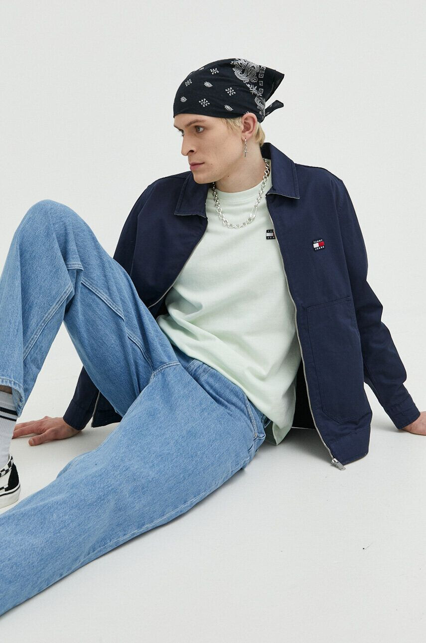 Tommy Jeans Bavlněné tričko zelená barva s aplikací - Pepit.cz