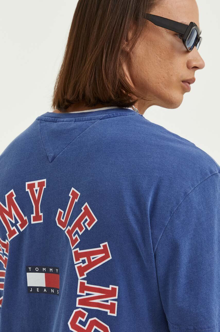 Tommy Jeans Bavlněné tričko tmavomodrá barva s potiskem - Pepit.cz