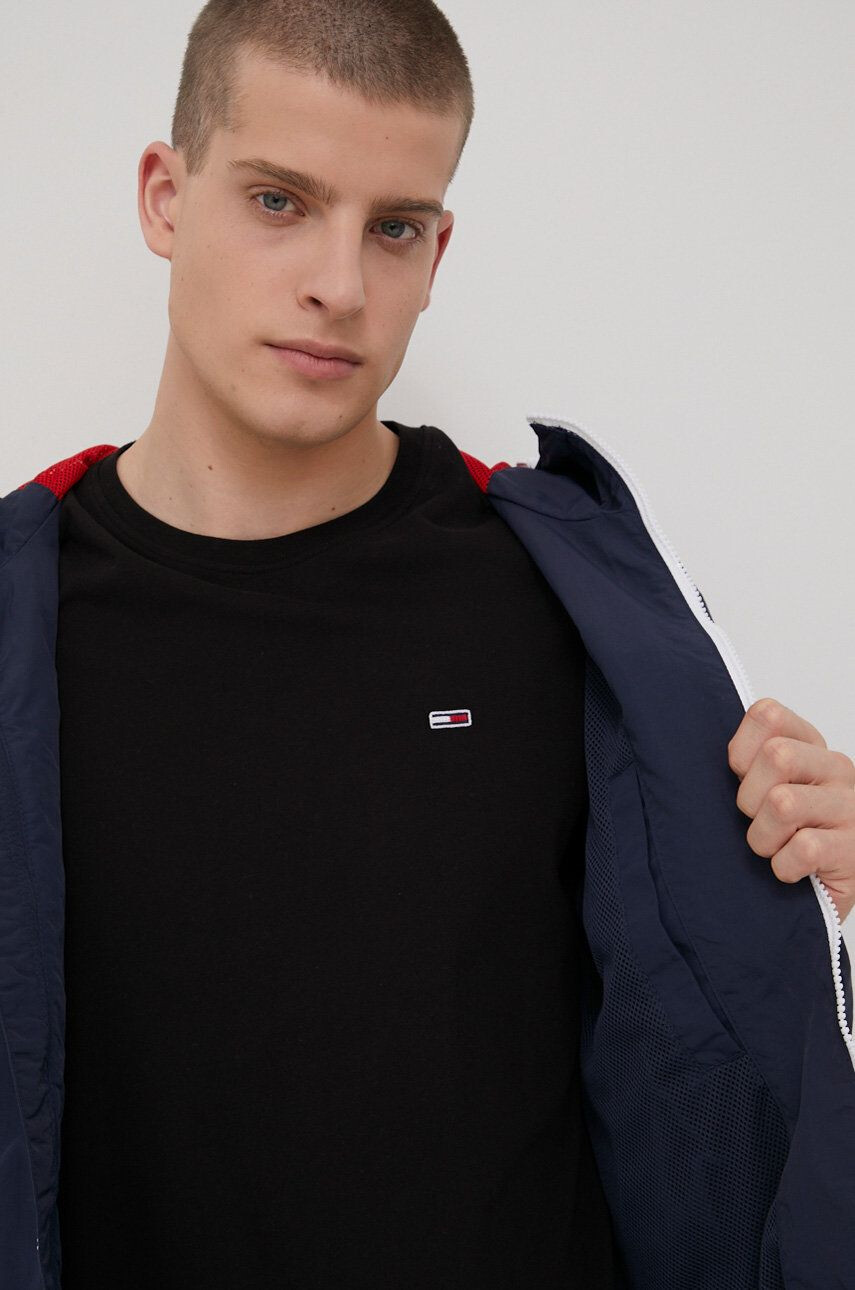 Tommy Jeans Bunda pánská tmavomodrá barva přechodná - Pepit.cz