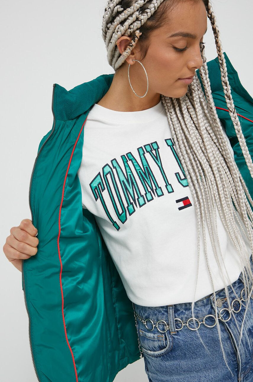 Tommy Jeans Bunda dámská zelená barva zimní - Pepit.cz