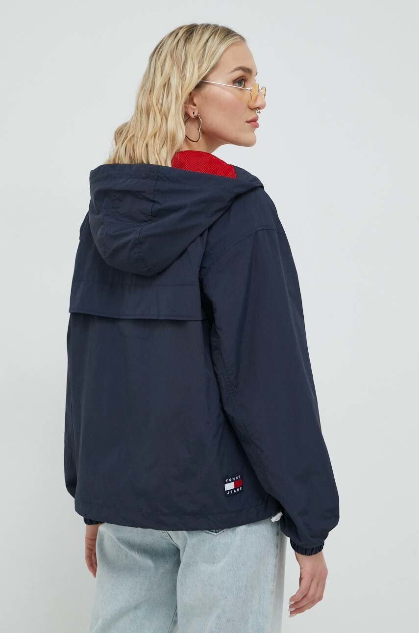 Tommy Jeans Bunda pánská černá barva přechodná - Pepit.cz