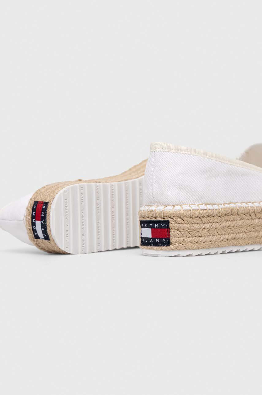 Tommy Jeans Espadrilky FLATFORM ESPADRILLE bílá barva na platformě EN0EN02078 - Pepit.cz