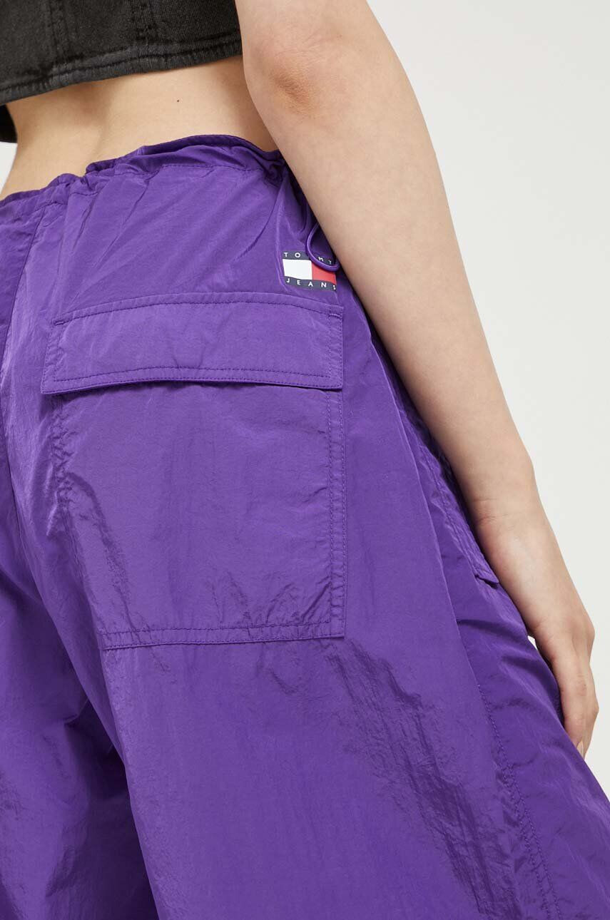 Tommy Jeans Kalhoty dámské fialová barva široké medium waist - Pepit.cz