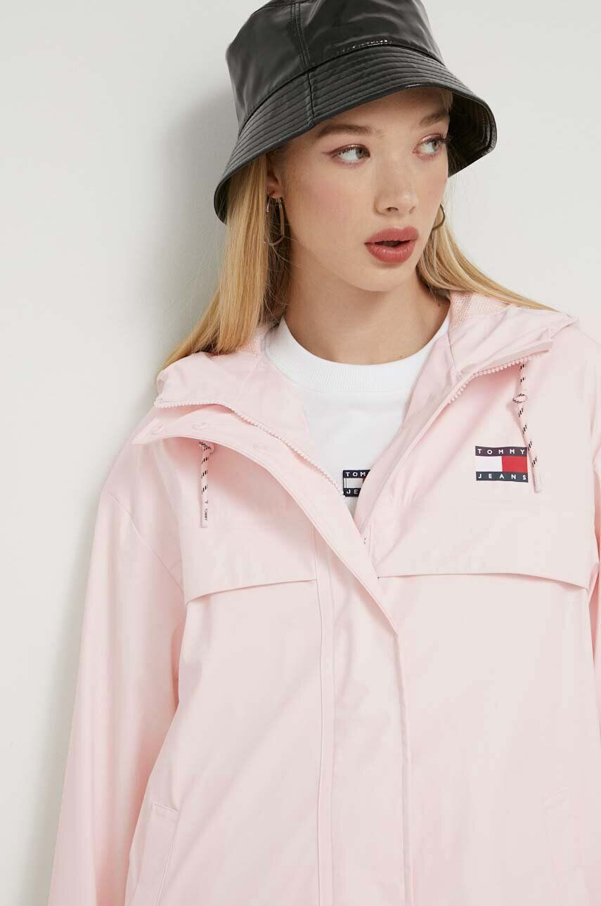 Tommy Jeans Nepromokavá bunda dámská růžová barva přechodná - Pepit.cz