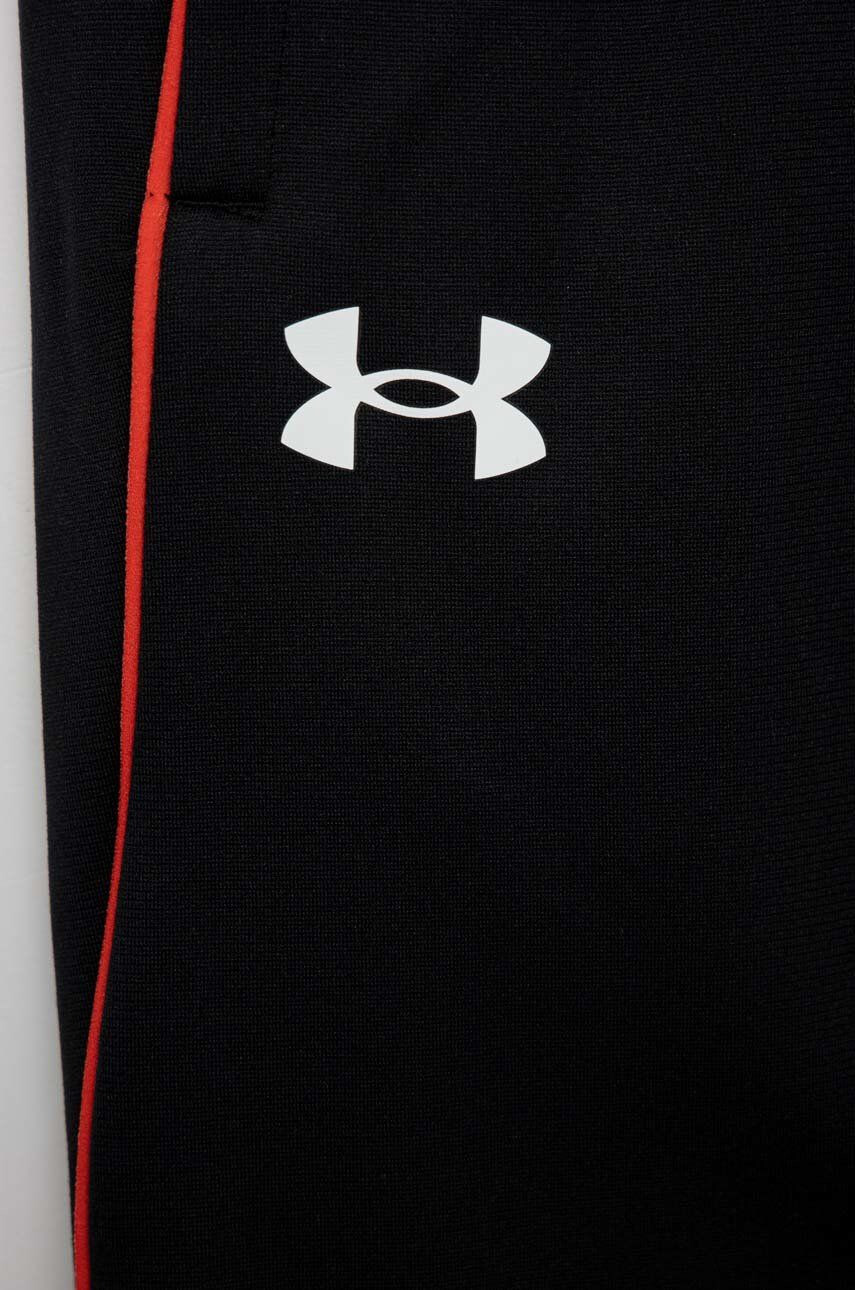 Under Armour Dětské tepláky černá barva hladké - Pepit.cz