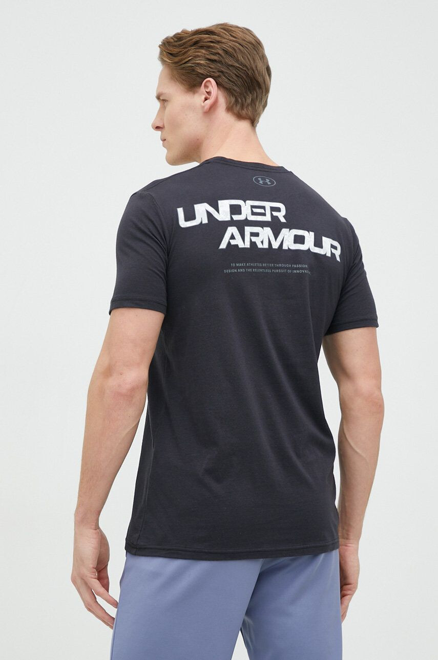 Under Armour Tričko - Pepit.cz