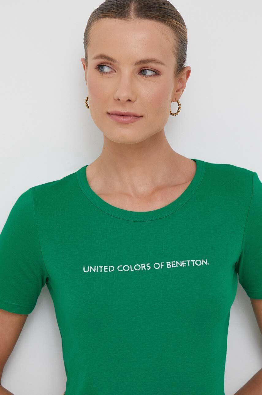 United Colors of Benetton Bavlněné tričko zelená barva - Pepit.cz