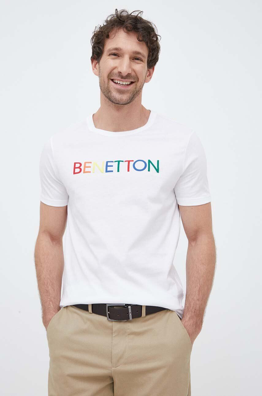 United Colors of Benetton Bavlněné tričko bílá barva s potiskem - Pepit.cz