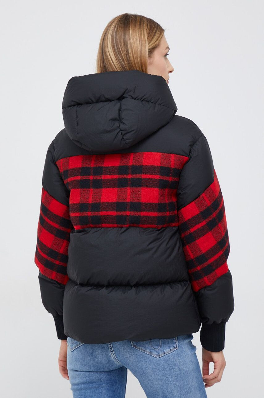 Woolrich Péřová bunda dámská černá barva zimní oversize - Pepit.cz