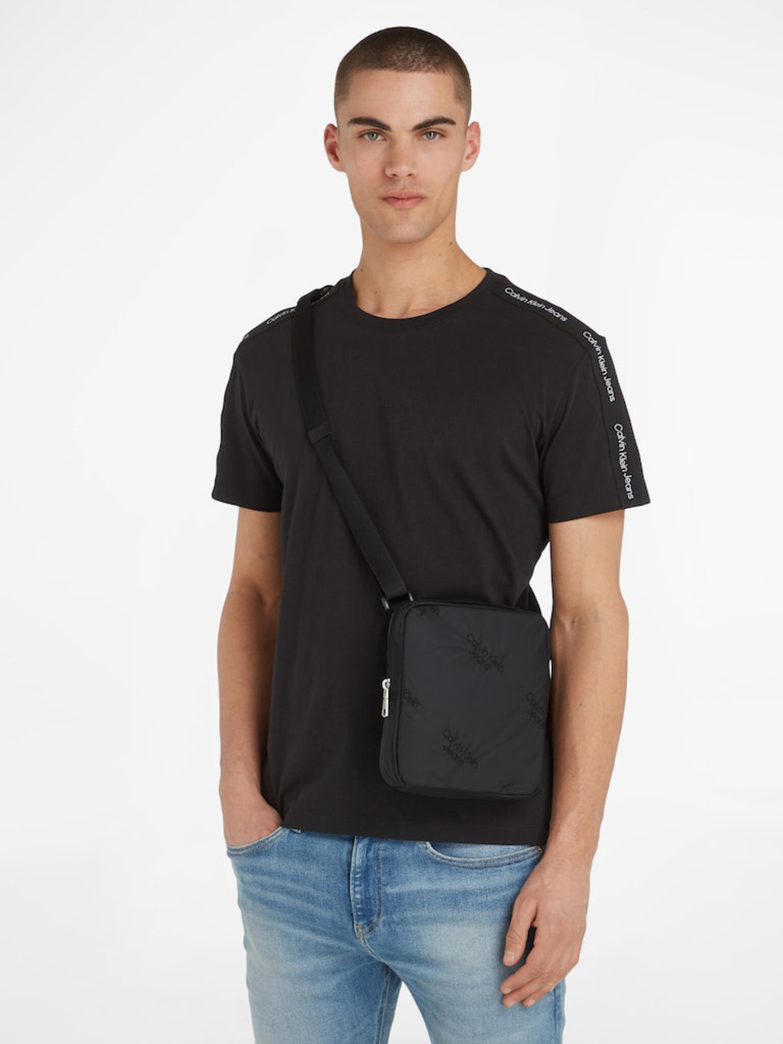 Calvin Klein Jeans Sport Essentials Reporter18 Cross body bag Černá - Pepit.cz